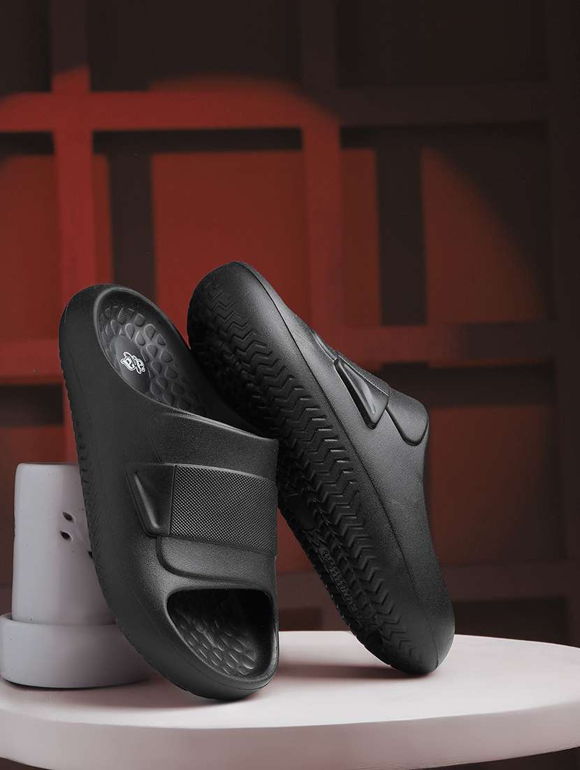men black slip on slider