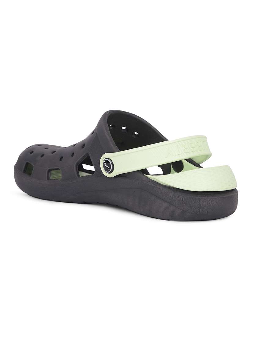 men solid slip on clogs - 22029353 -  Standard Image - 3