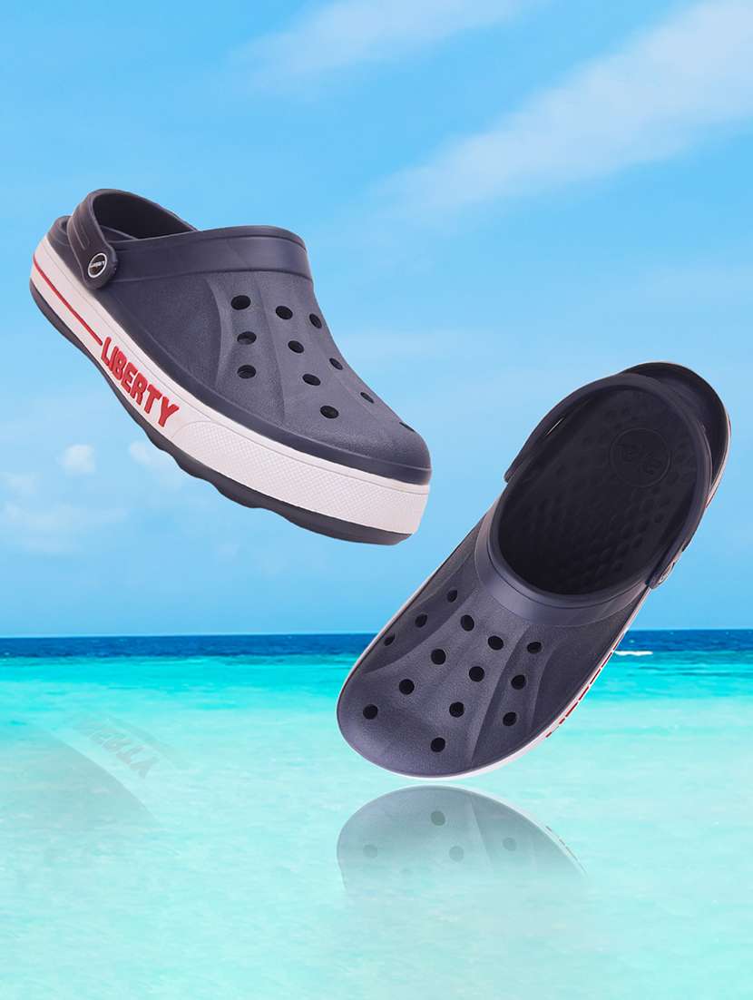 men solid slip on clogs