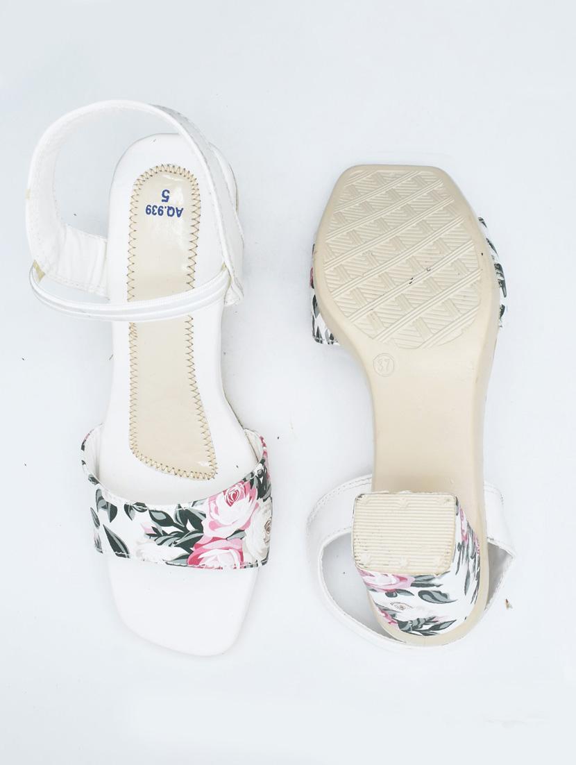 women floral print back strap sandals - 22029541 - Standard Image - 3