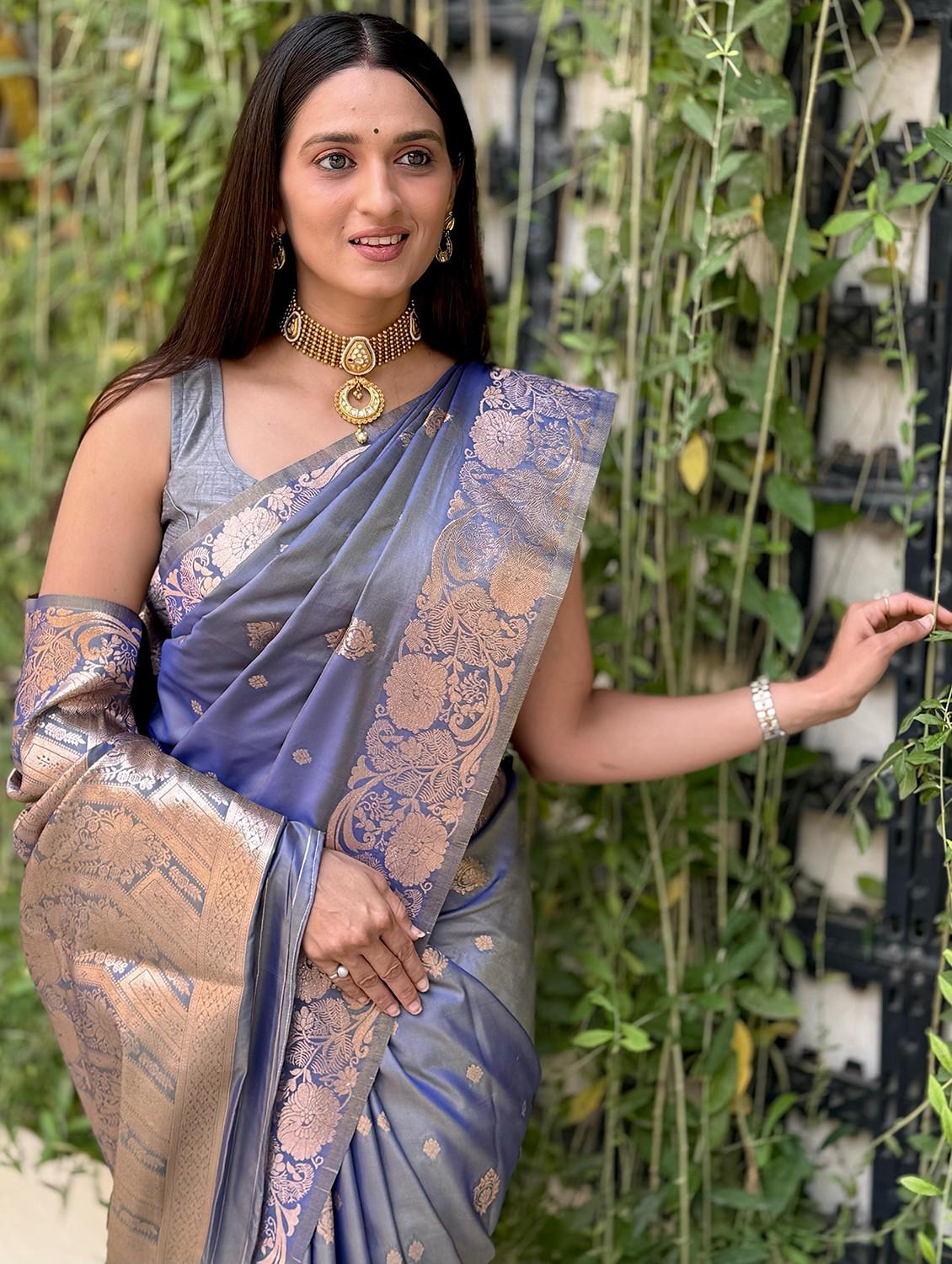 women self design banarasi saree with blouse - 22029992 - Standard Image - 3