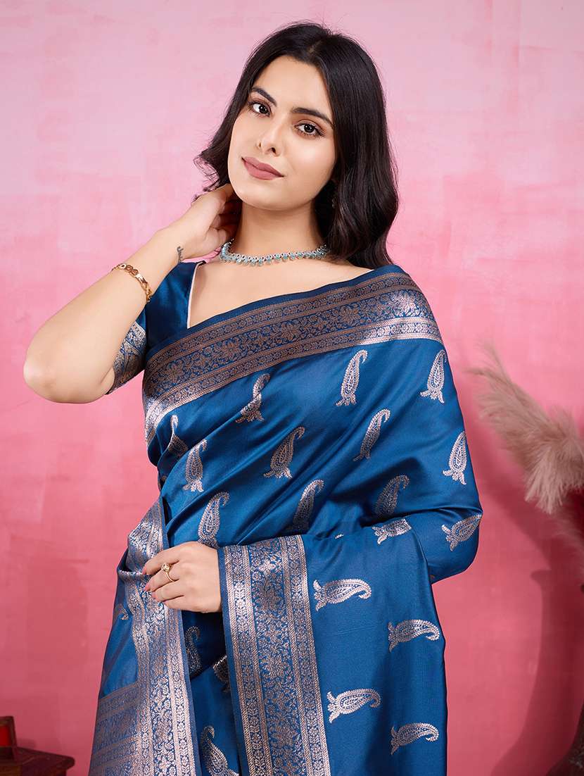 women self design banarasi saree with blouse - 22030015 - Standard Image - 5
