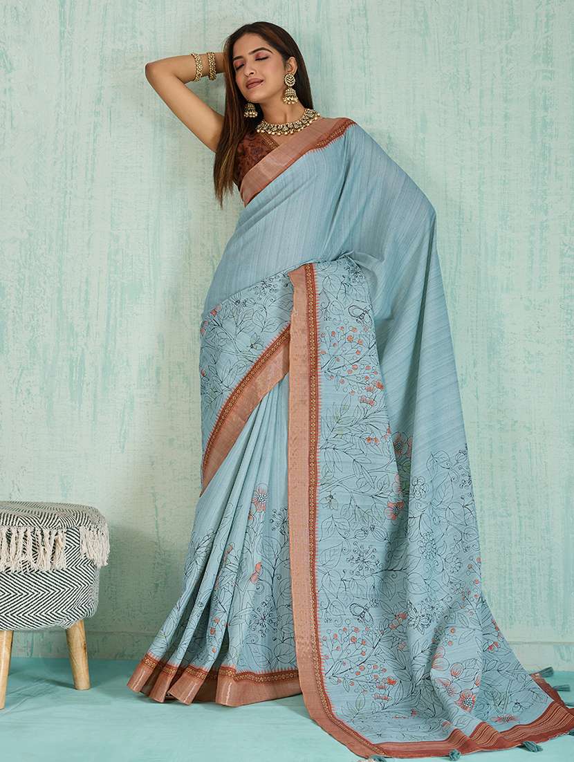 women floral printed bordered saree with blouse