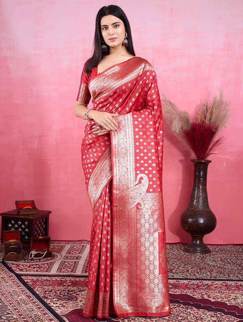 women self design banarasi saree with blouse