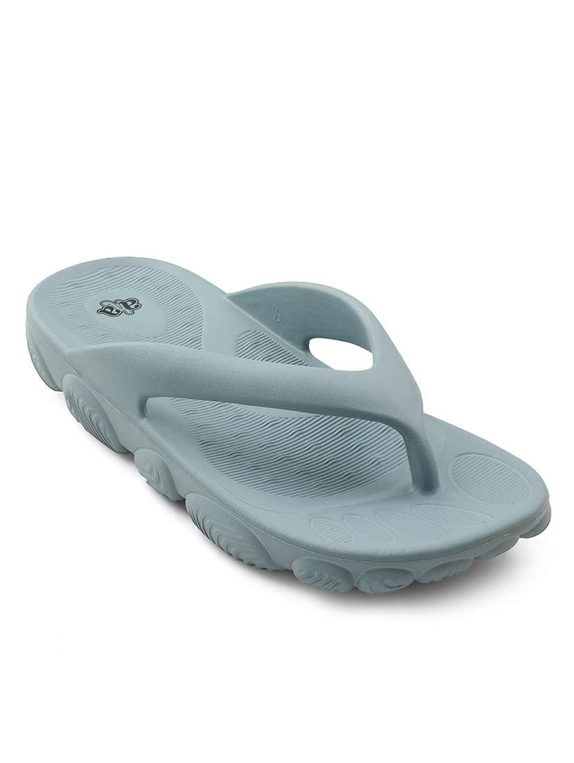 women solid slip on flip flop
