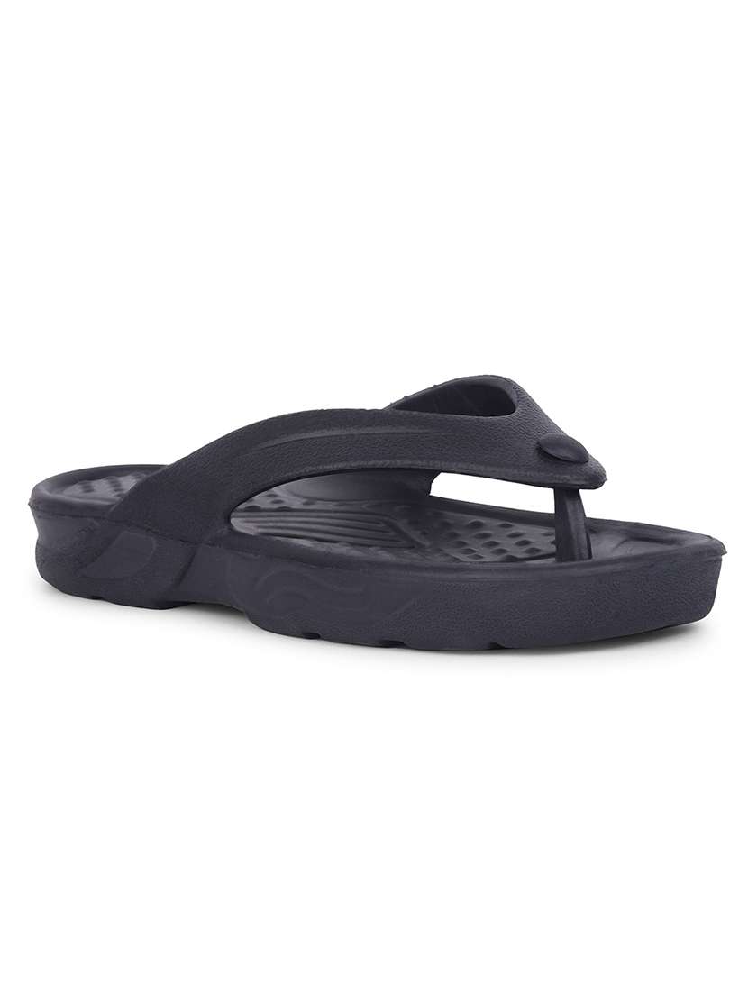 women solid slip on flip flop