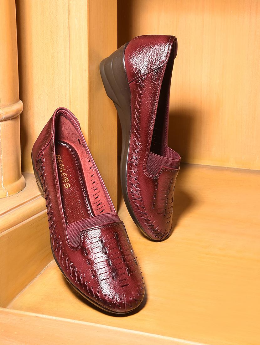 women solid slip on wedge - 22030138 -  Zoom Image - 0