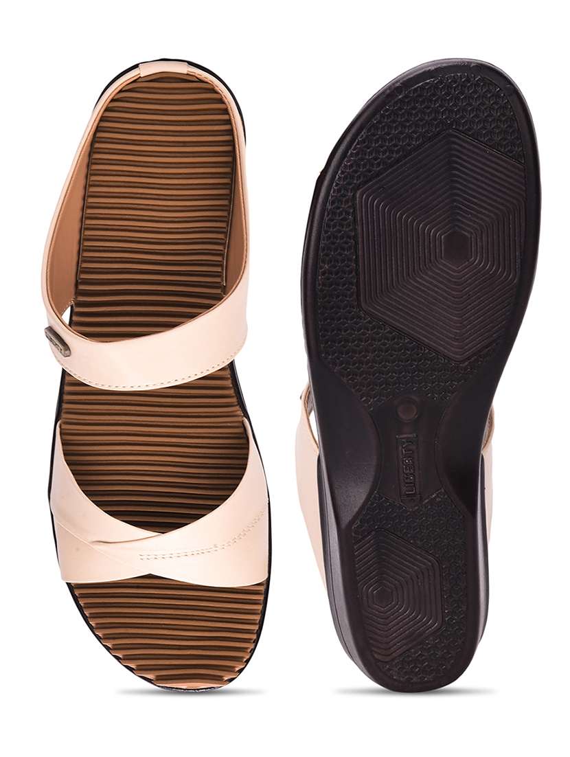 women solid  slip on wedge - 22030152 -  Standard Image - 5