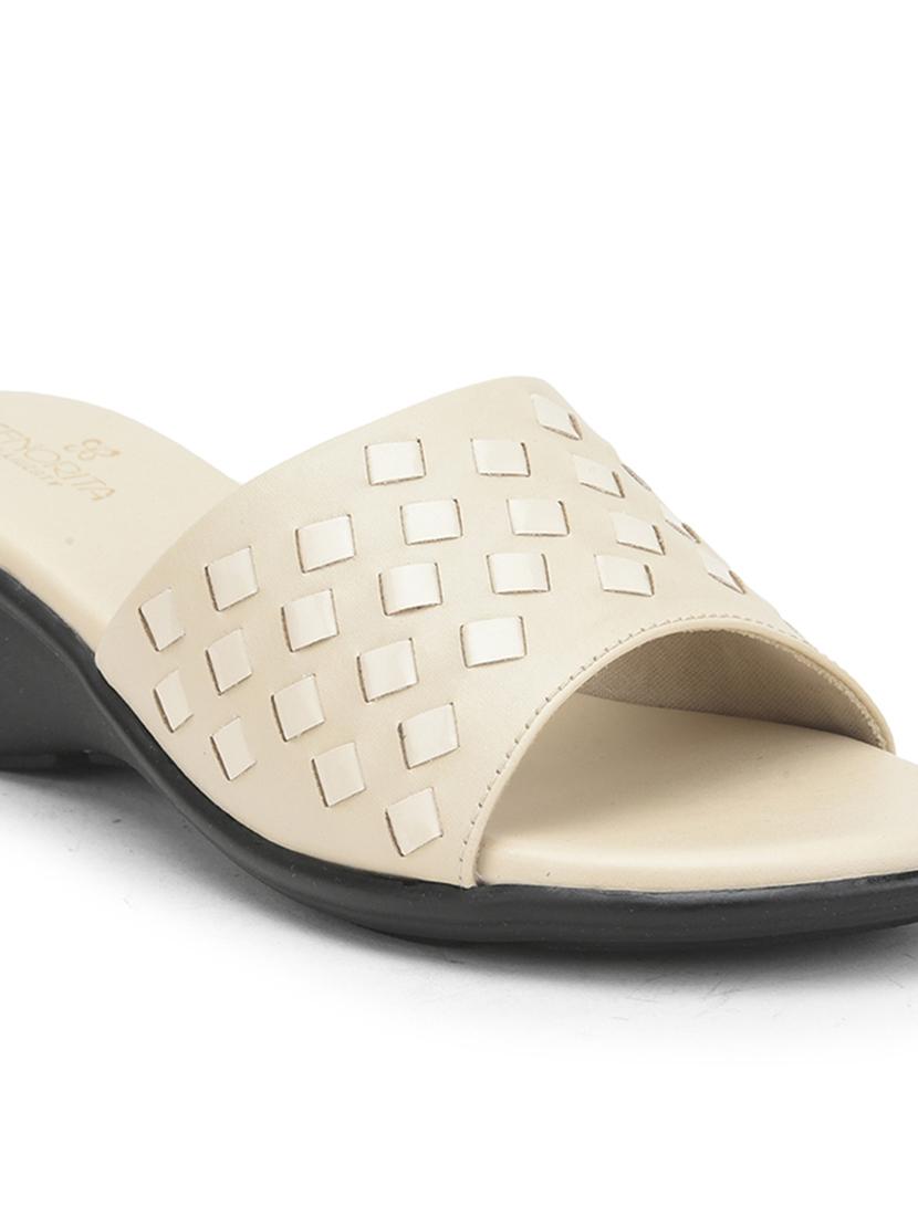 women cream solid slip on sandal - 22030156 - Standard Image - 5