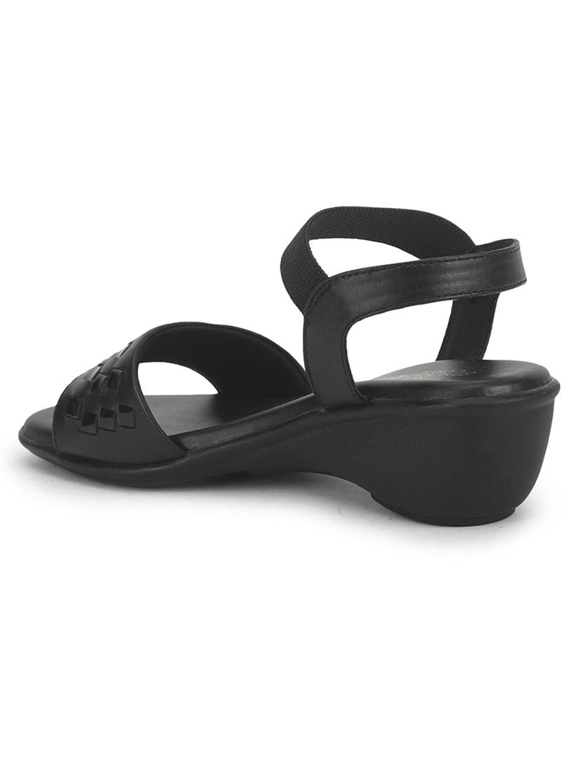 women black solid back strap sandals - 22030159 - Standard Image - 3