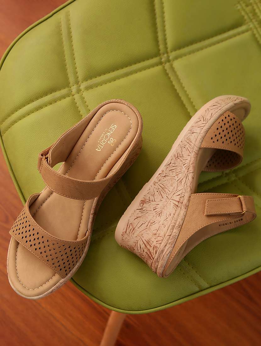 women solid  slip on wedge