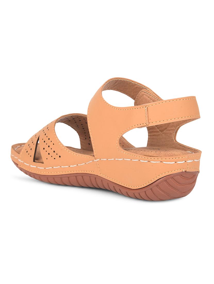 women solid back strap wedge - 22030165 - Standard Image - 3