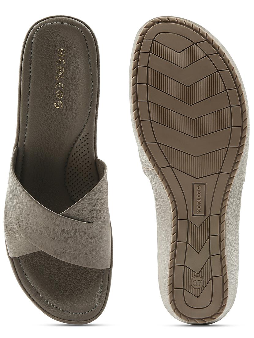 women solid slip on wedges - 22030168 - Standard Image - 5