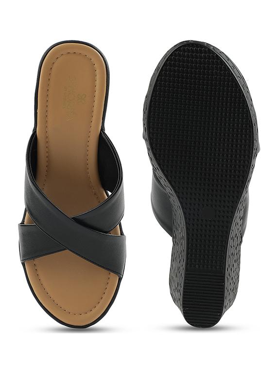 women solid slip on wedge - 22030170 - Standard Image - 5