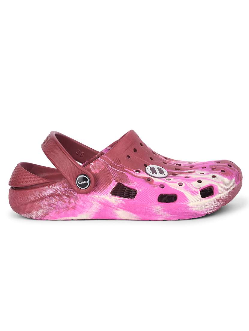 women printed slip on clogs - 22030178 -  Standard Image - 3