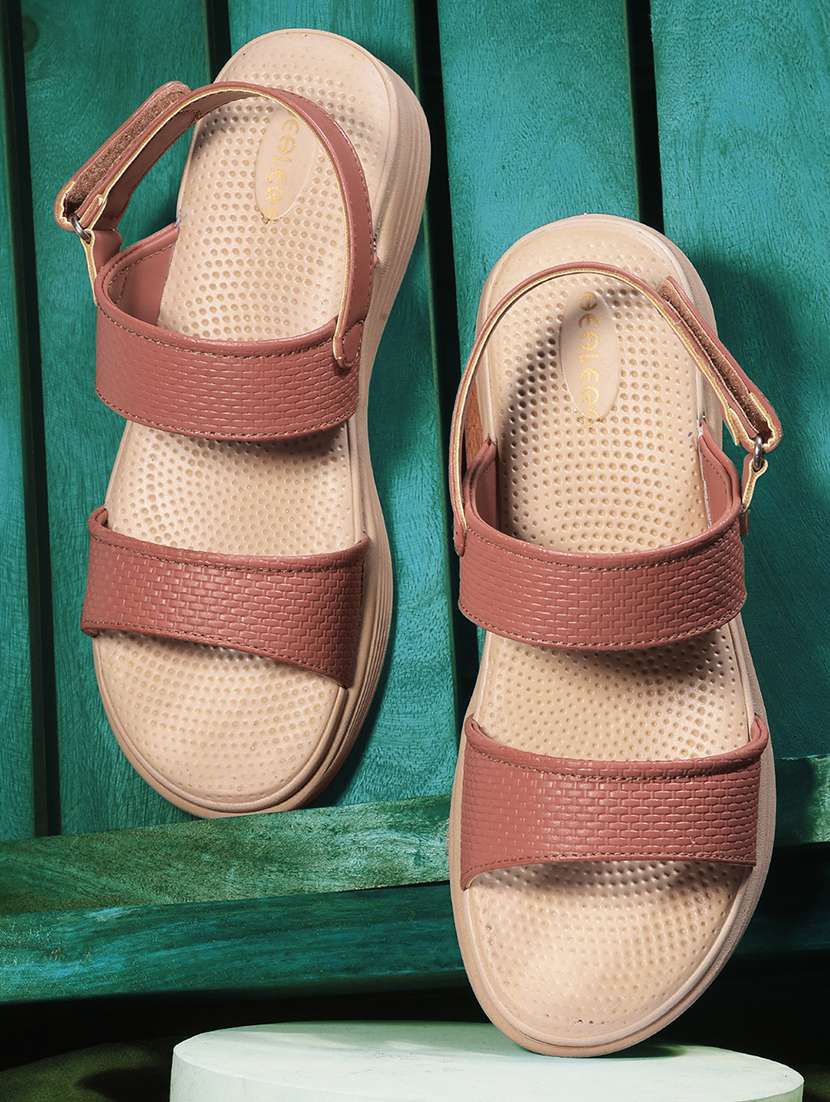 women solid back strap wedges