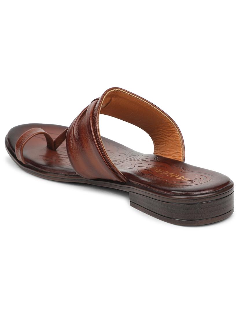 women solid one toe flat sandal - 22030191 - Standard Image - 3