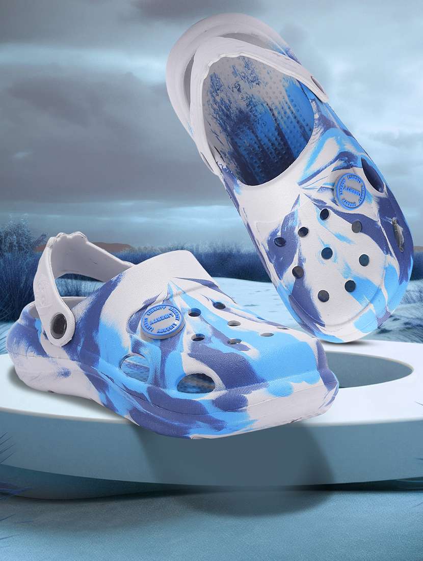 boys printed slip on clogs