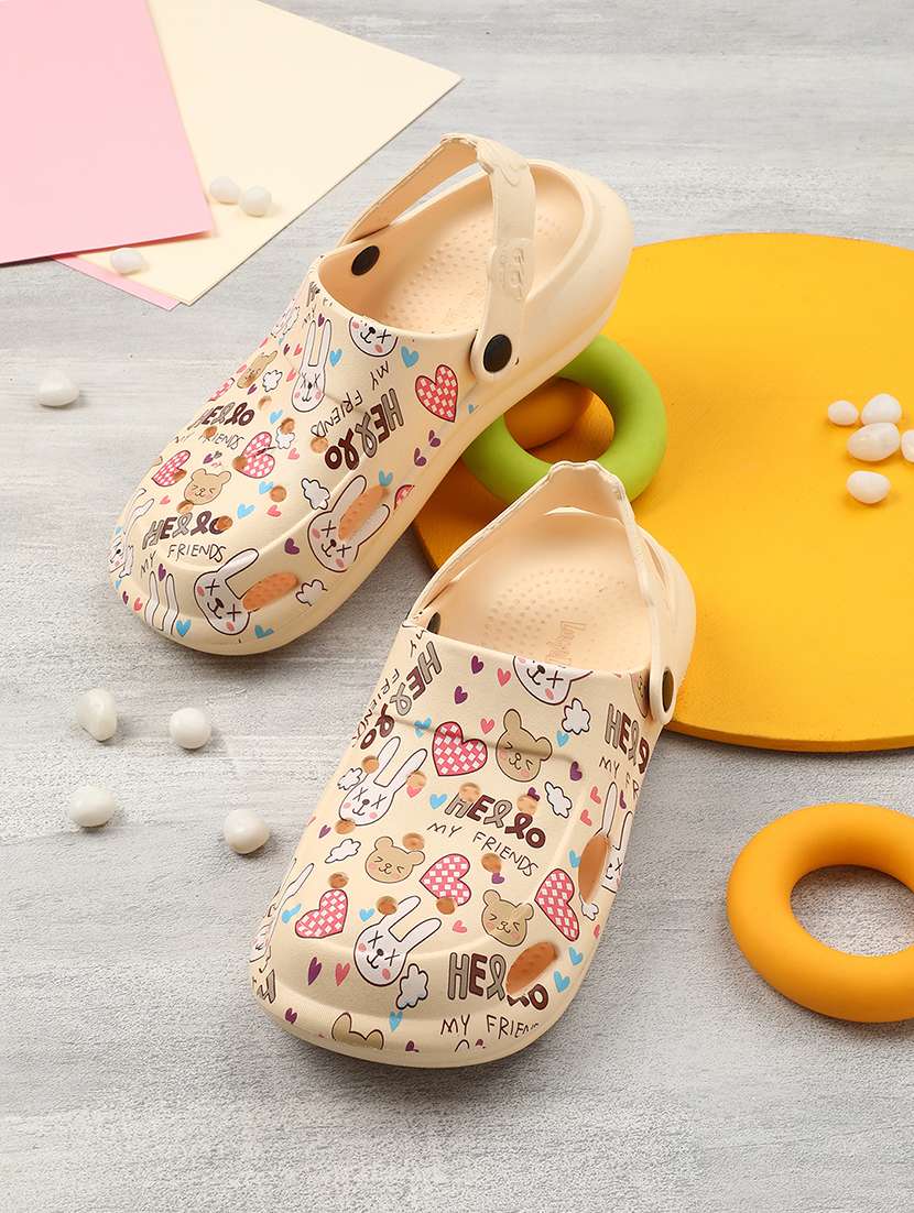 boys printed slip on clogs