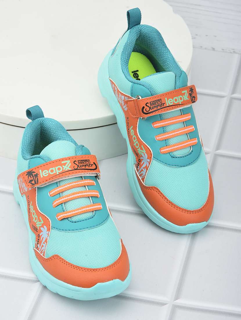 kids green printed sport shoe