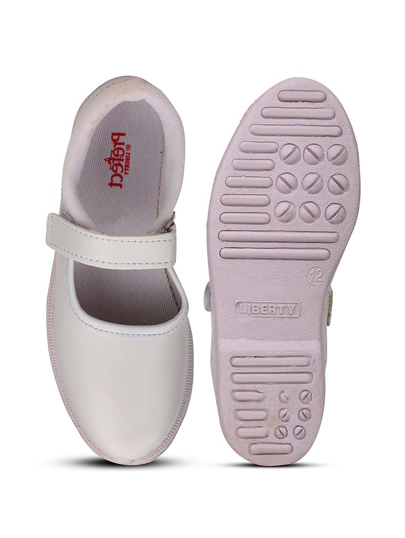 girls solid velcro uniform shoes - 22030535 - Standard Image - 3