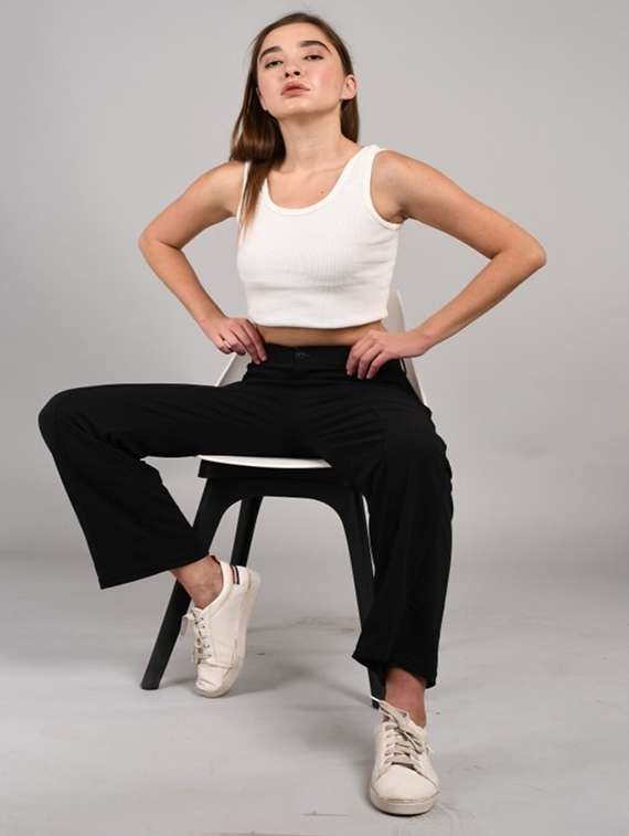 women solid mid rise straight trouser - 22030559 -  Standard Image - 3