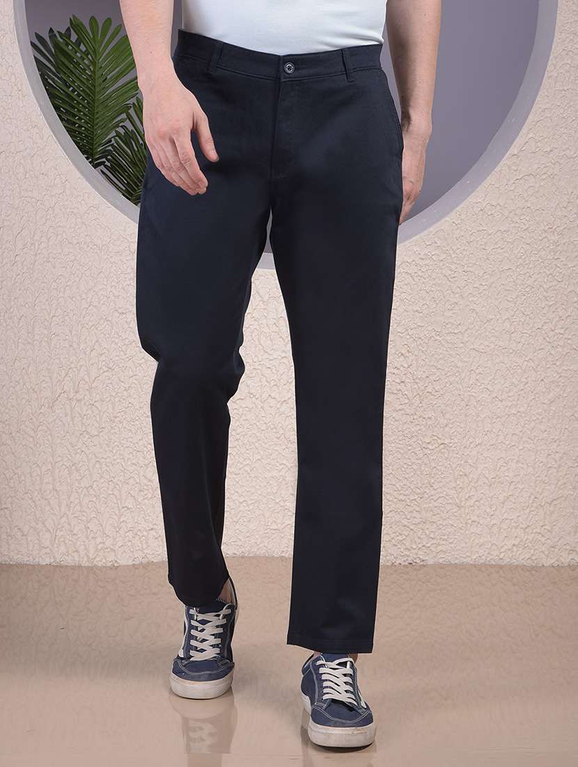 men solid mid rise straight fit chinos 