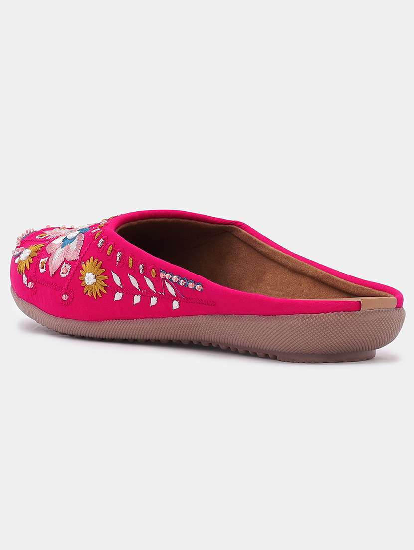 women embroidered slip on jutis - 22030781 -  Standard Image - 3