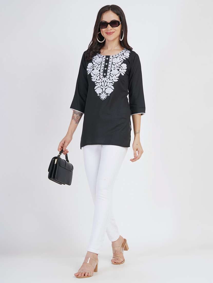 women chikankari three quarter sleeve straight kurti - 22030971 -  Standard Image - 3