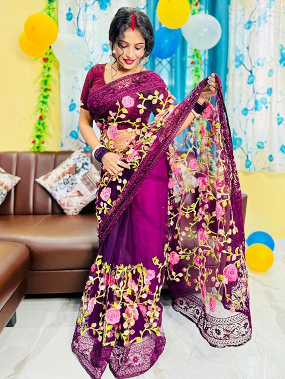 women solid with work embroidered saree with blouse - 22031009 - Standard Image - 3