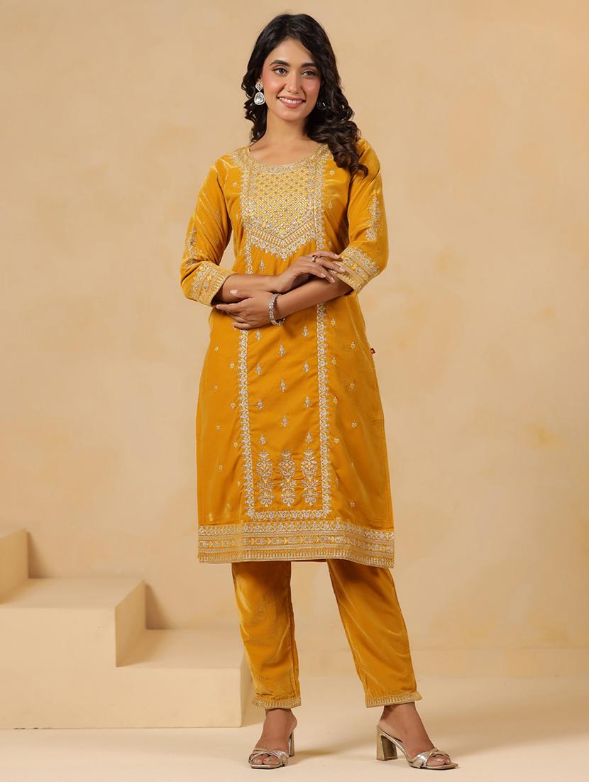 women embroidered round neck kurta and pant set