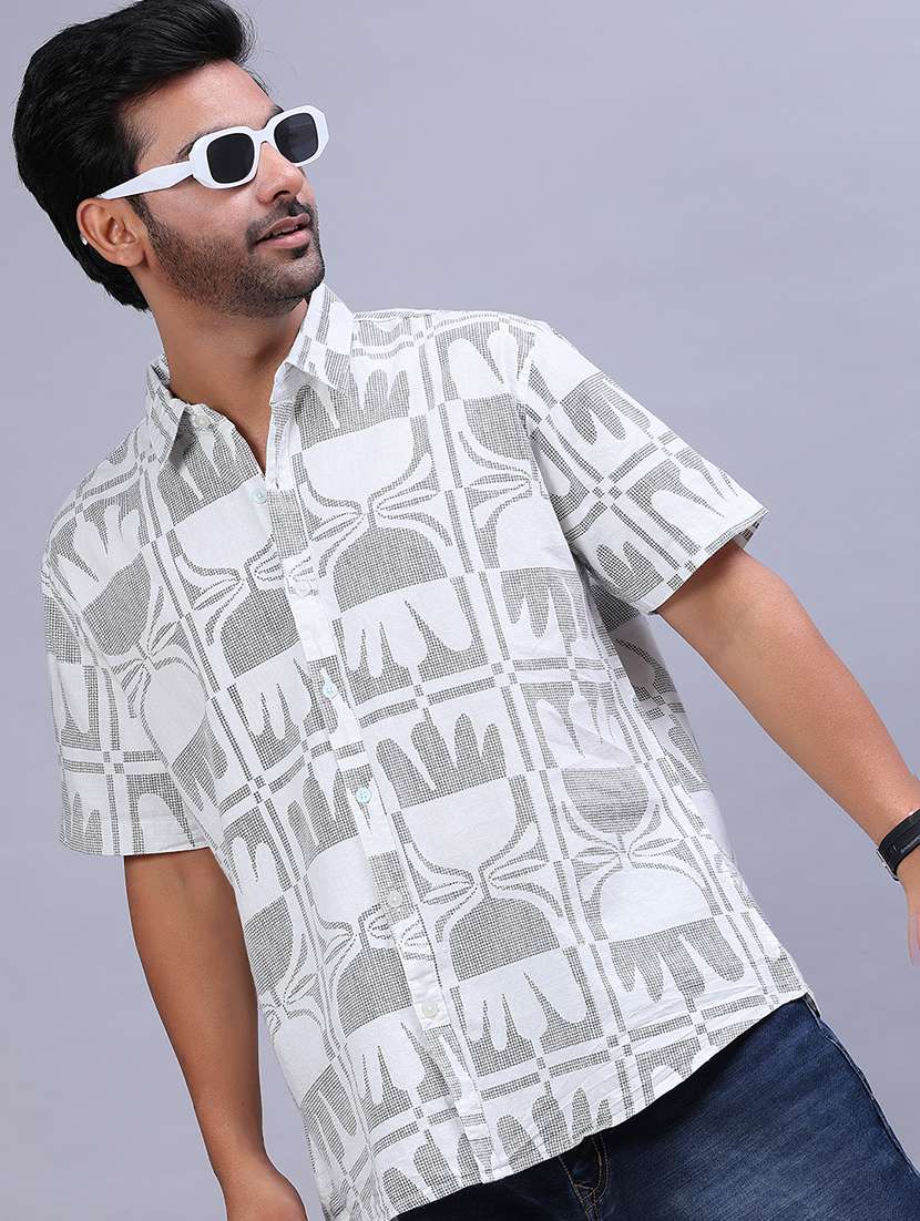men printed short sleeve regular fit casual shirt
