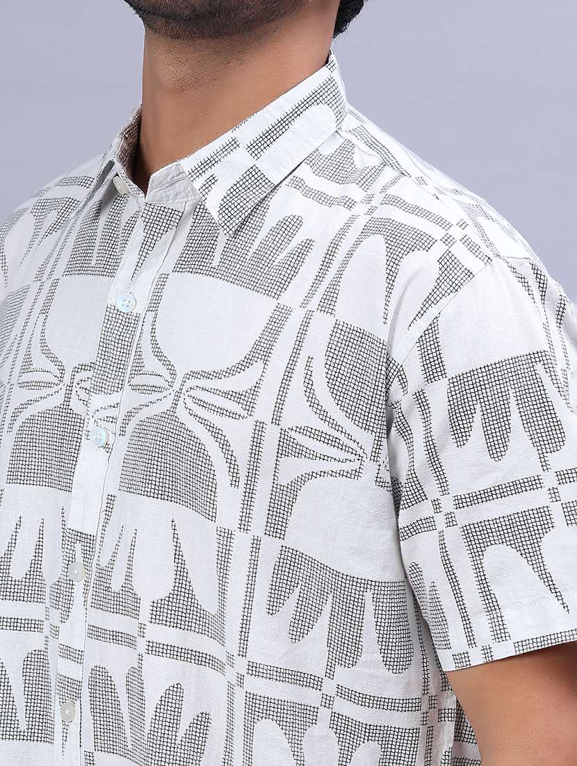 men printed short sleeve regular fit casual shirt - 22031510 -  Standard Image - 5