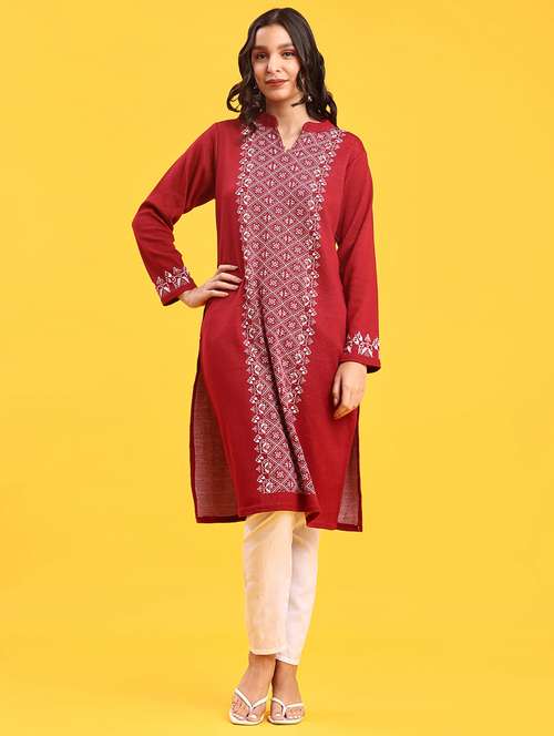 women self design long sleeve straight woolen kurta - 22031885 -  Standard Image - 0