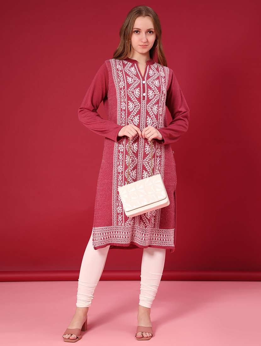 women self design long sleeve woolen kurta