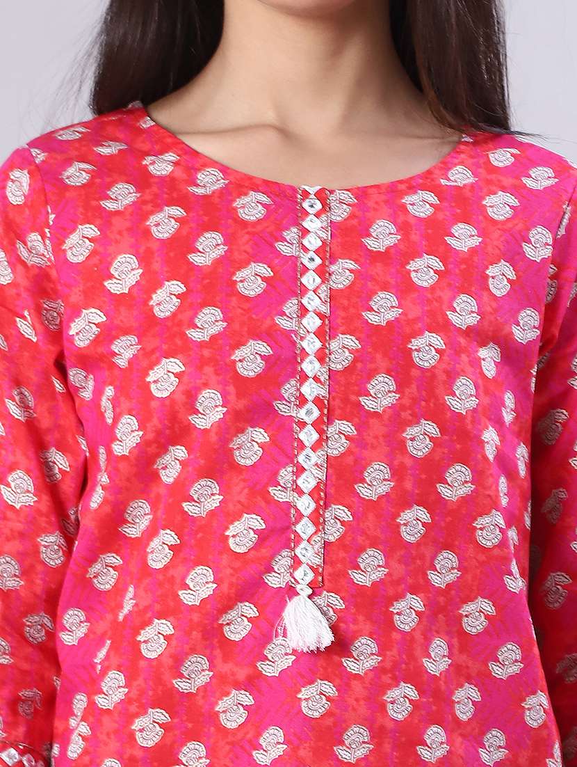 women floral printed three quarter sleeve straight kurti - 22032008 -  Standard Image - 5