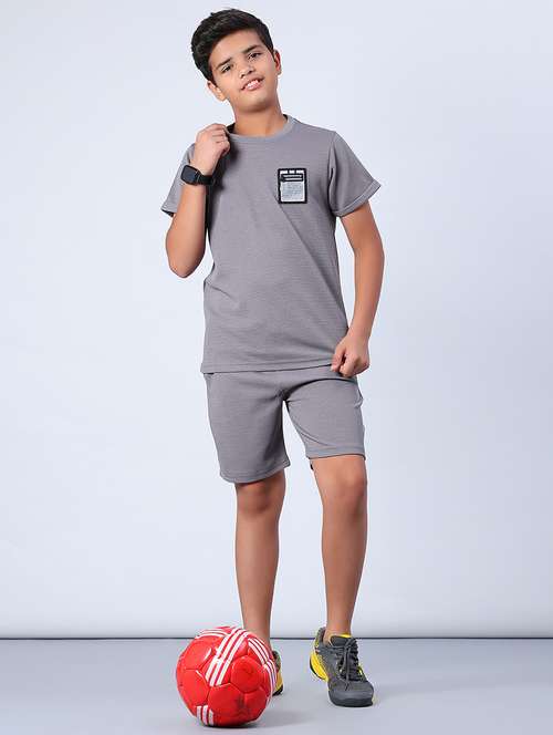 boys solid t-shirt and shorts co-ord set - 22033416 -  Standard Image - 0