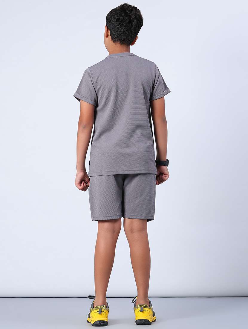 boys solid t-shirt and shorts co-ord set - 22033416 -  Standard Image - 3