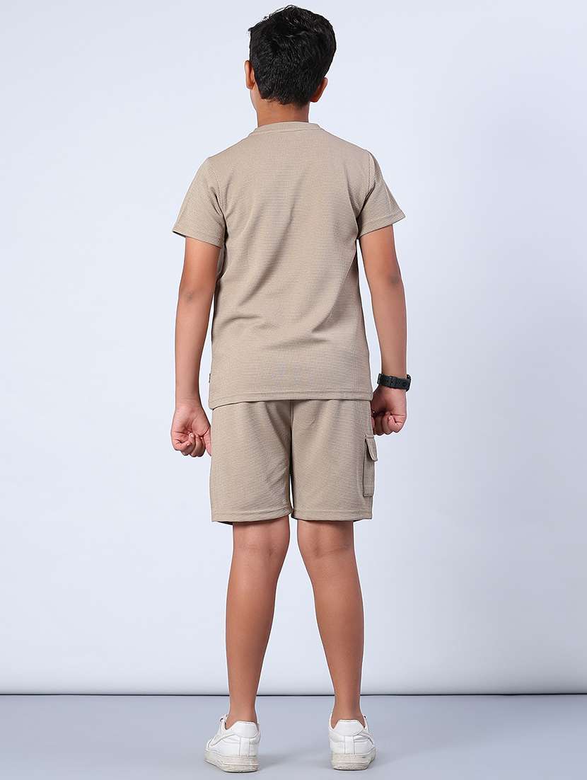 boys solid t-shirt and shorts co-ord set - 22033417 -  Standard Image - 3
