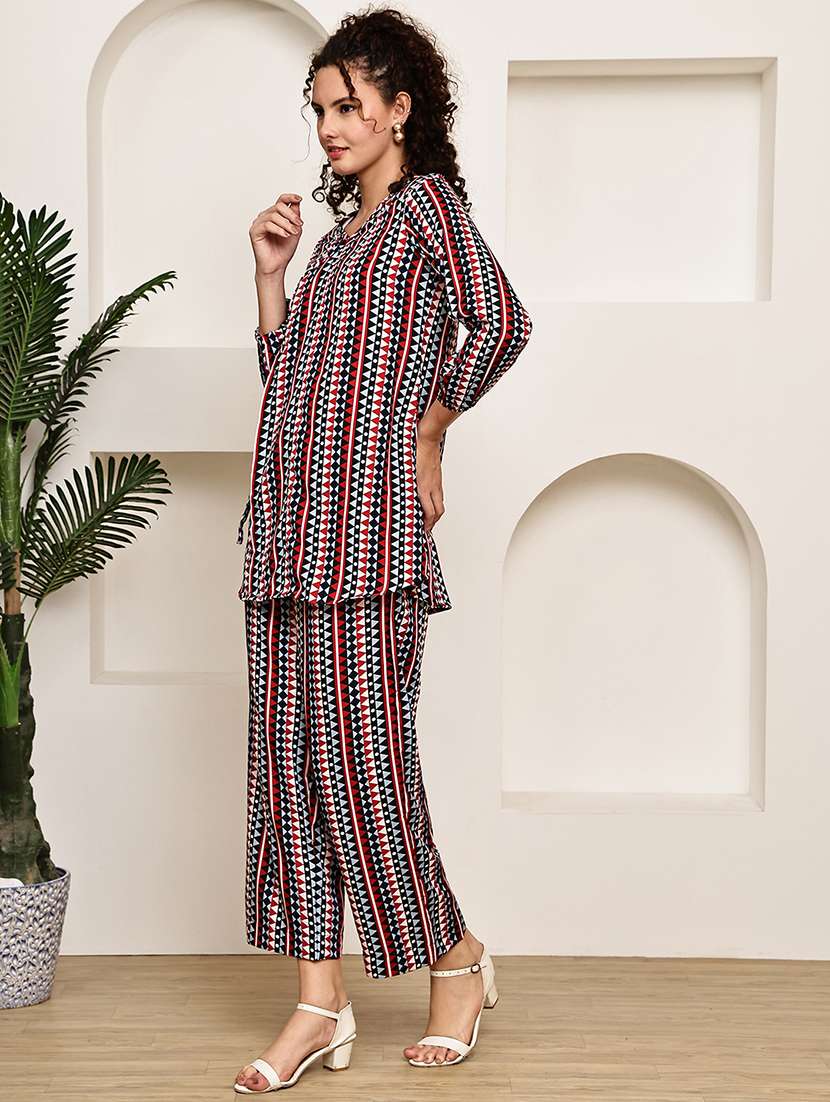 women printed top and trouser co-ord set - 22033425 - Standard Image - 3