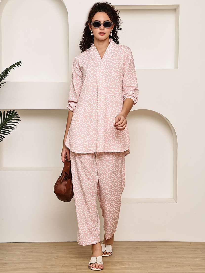 women printed shirt and trouser co-ord set - 22033428 - Zoom Image - 0