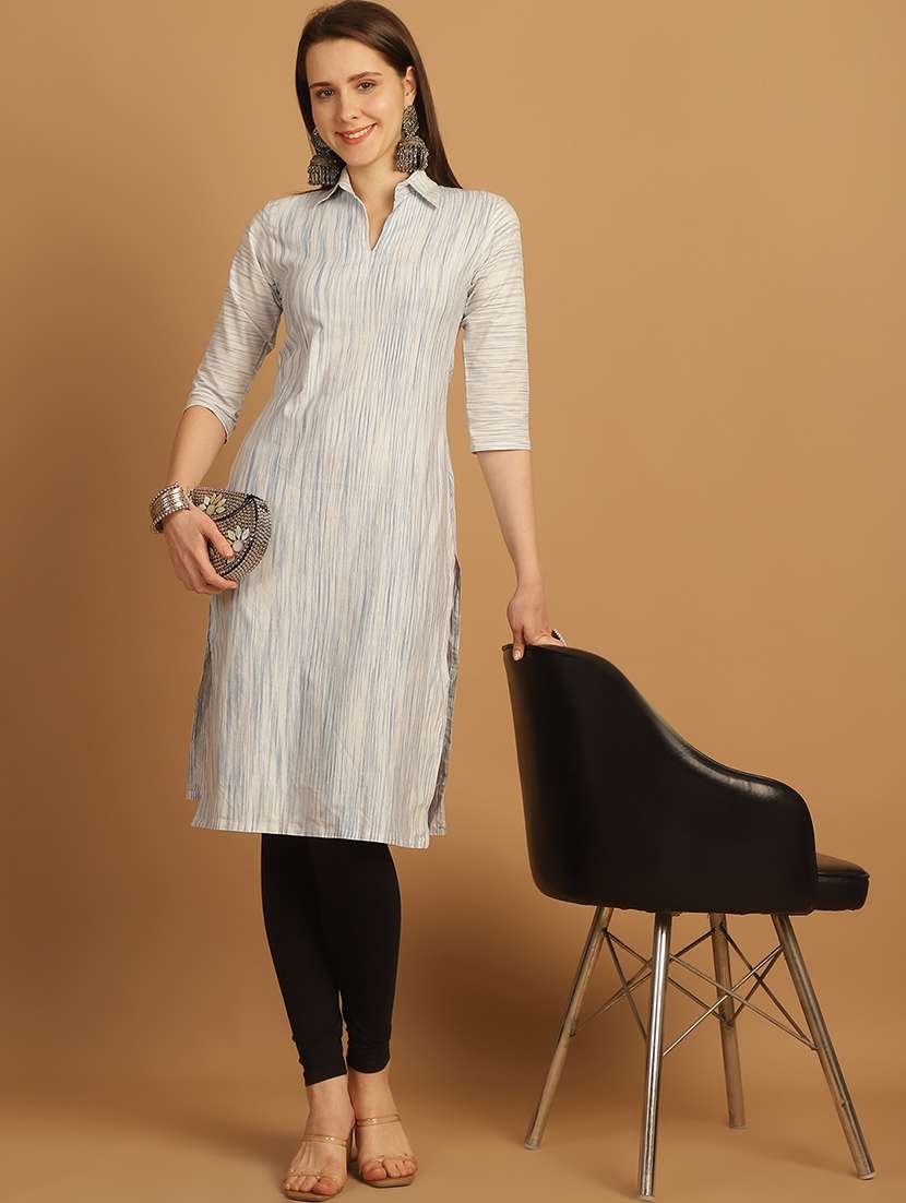women self design three quarter sleeve straight kurta - 22033484 - Zoom Image - 0