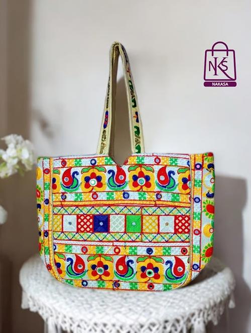 women floral embroidered tote bag - 22033625 - Standard Image - 0