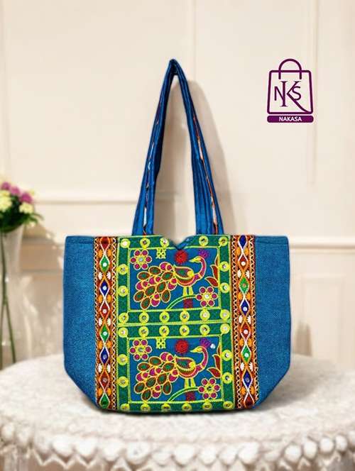 women embroidered tote bag - 22033634 -  Standard Image - 0