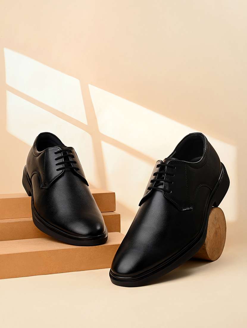 men solid black lace-up derby - 22033695 - Zoom Image - 0