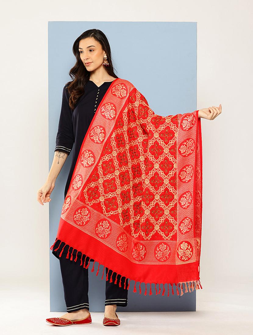 women self design reversible shawl - 22033724 -  Zoom Image - 0