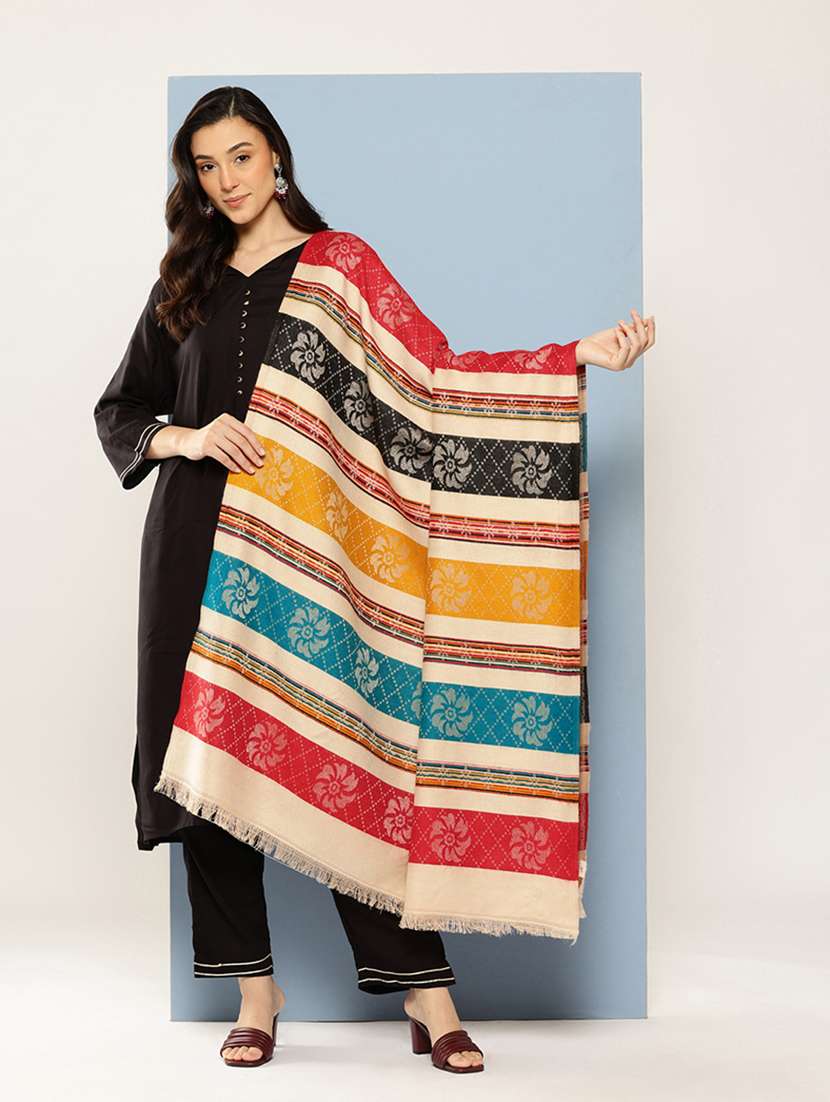 women self design reversible shawl