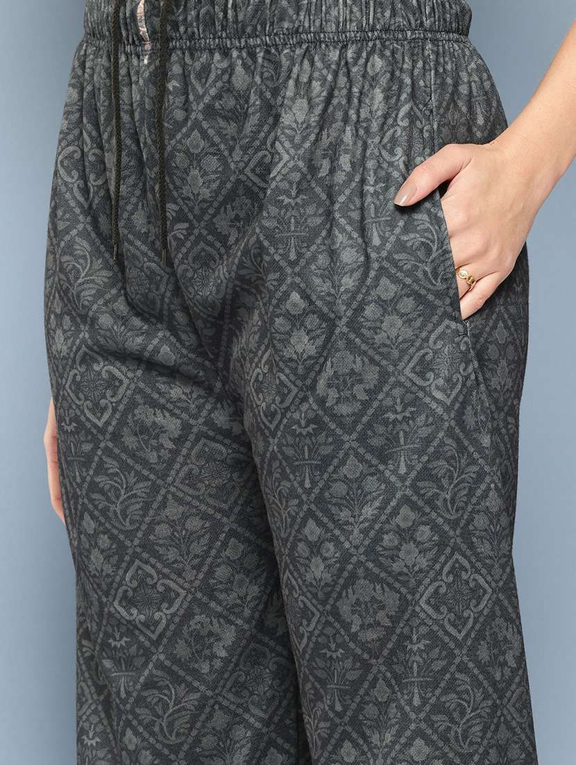 women self design long sleeve kurta pant with dupatta set - 22033760 -  Standard Image - 5