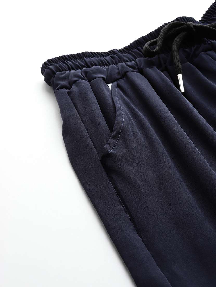 women solid mid rise relaxed fit cargo - 22033776 -  Standard Image - 5