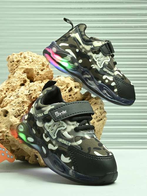boys printed velcro sneaker - 22034425 -  Standard Image - 0